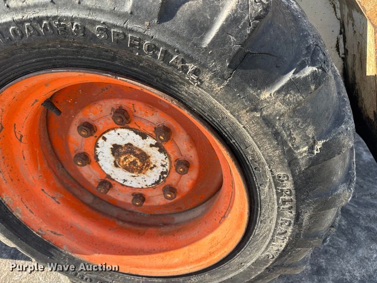 image for item EN0694 1984 Bobcat 743 skid steer loader