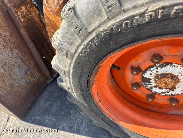 image for item EN0694 1984 Bobcat 743 skid steer loader