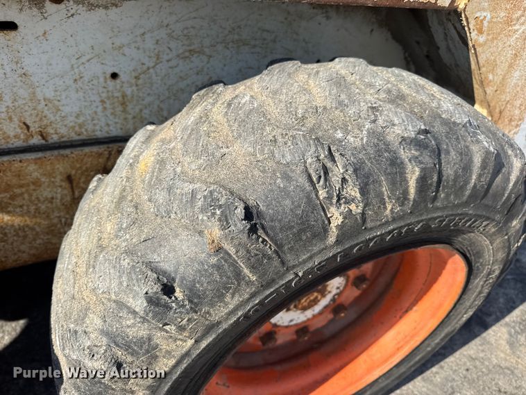 image for item EN0694 1984 Bobcat 743 skid steer loader