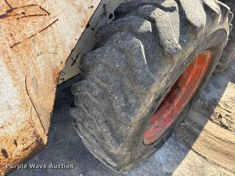 image for item EN0694 1984 Bobcat 743 skid steer loader