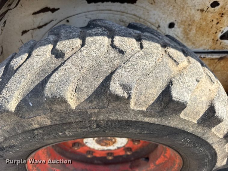 image for item EN0694 1984 Bobcat 743 skid steer loader