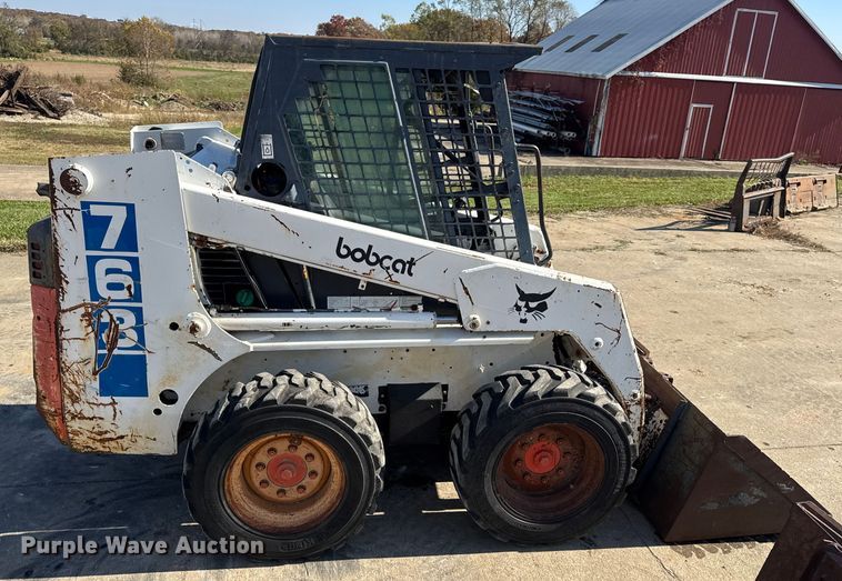 image for item EN0695 1995 Bobcat 763 skid steer loader