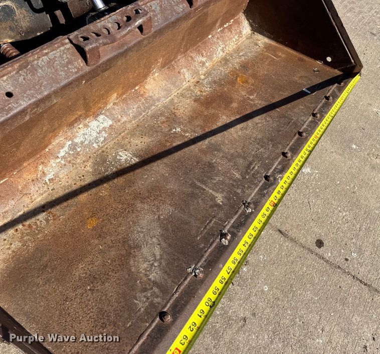 image for item EN0695 1995 Bobcat 763 skid steer loader