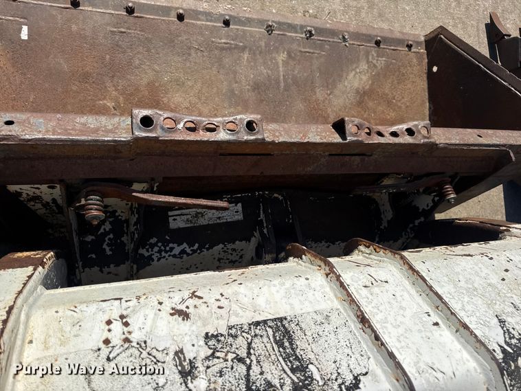 image for item EN0695 1995 Bobcat 763 skid steer loader