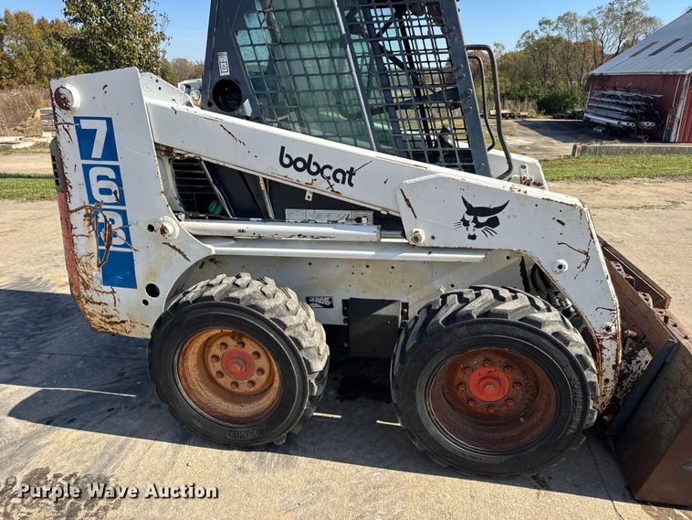 image for item EN0695 1995 Bobcat 763 skid steer loader