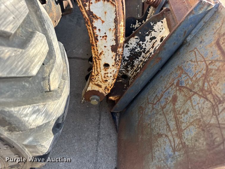 image for item EN0695 1995 Bobcat 763 skid steer loader