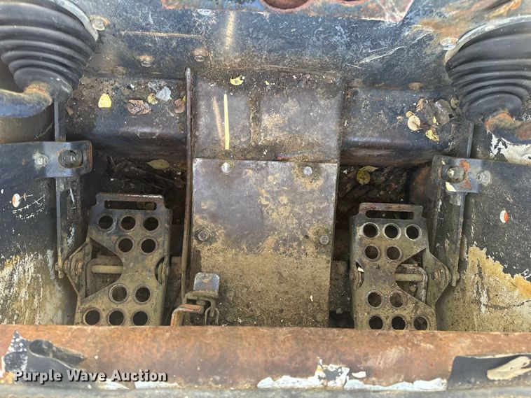 image for item EN0695 1995 Bobcat 763 skid steer loader