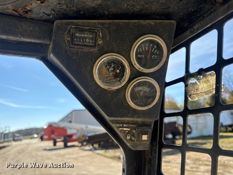 image for item EN0695 1995 Bobcat 763 skid steer loader