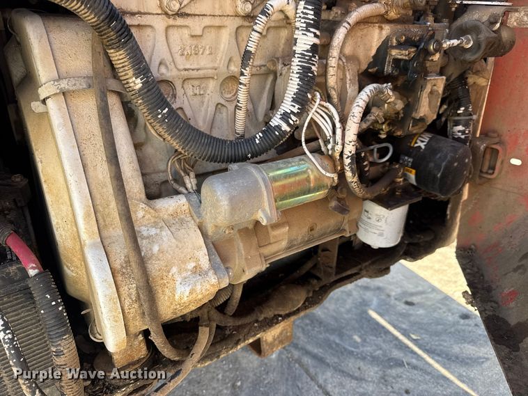 image for item EN0695 1995 Bobcat 763 skid steer loader