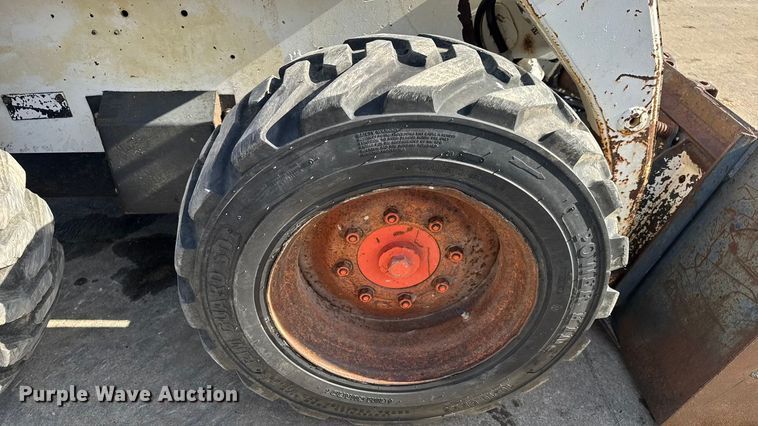 image for item EN0695 1995 Bobcat 763 skid steer loader