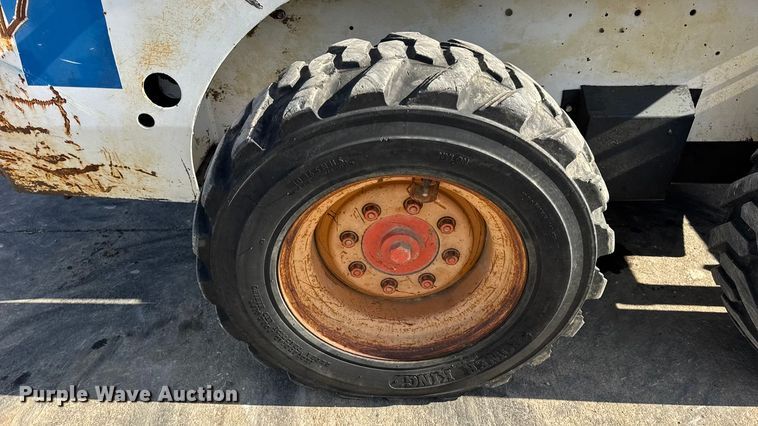 image for item EN0695 1995 Bobcat 763 skid steer loader