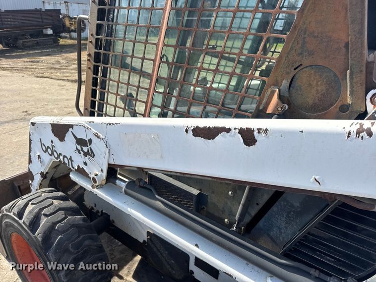 image for item EN0696 1997 Bobcat 763 skid steer loader