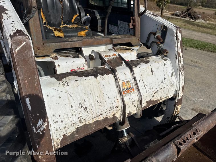 image for item EN0696 1997 Bobcat 763 skid steer loader