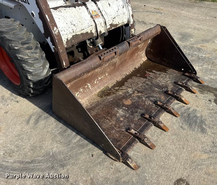 image for item EN0696 1997 Bobcat 763 skid steer loader