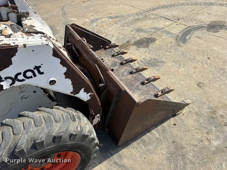 image for item EN0696 1997 Bobcat 763 skid steer loader