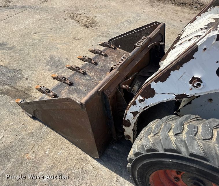 image for item EN0696 1997 Bobcat 763 skid steer loader