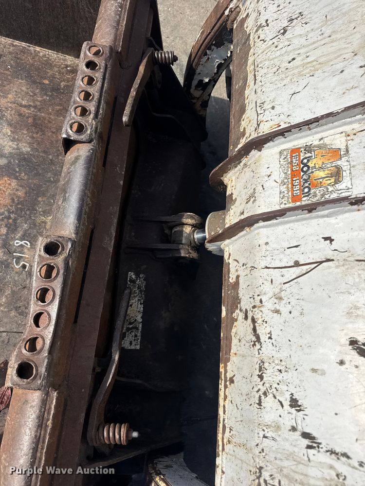 image for item EN0696 1997 Bobcat 763 skid steer loader