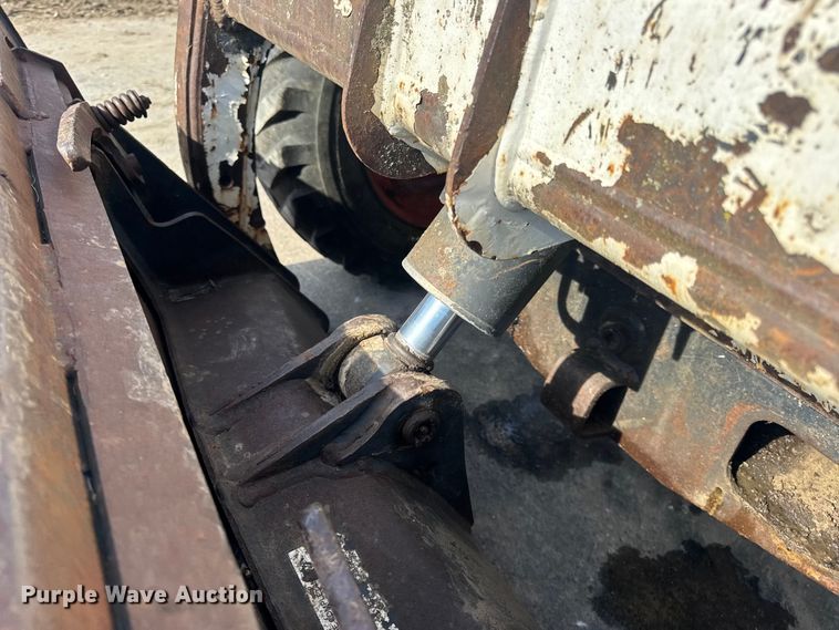 image for item EN0696 1997 Bobcat 763 skid steer loader