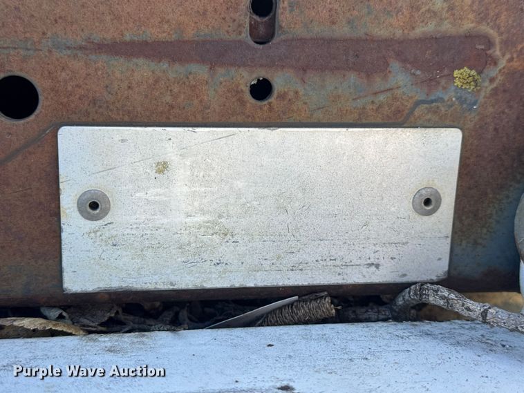 image for item EN0696 1997 Bobcat 763 skid steer loader