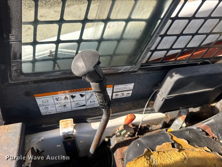 image for item EN0696 1997 Bobcat 763 skid steer loader