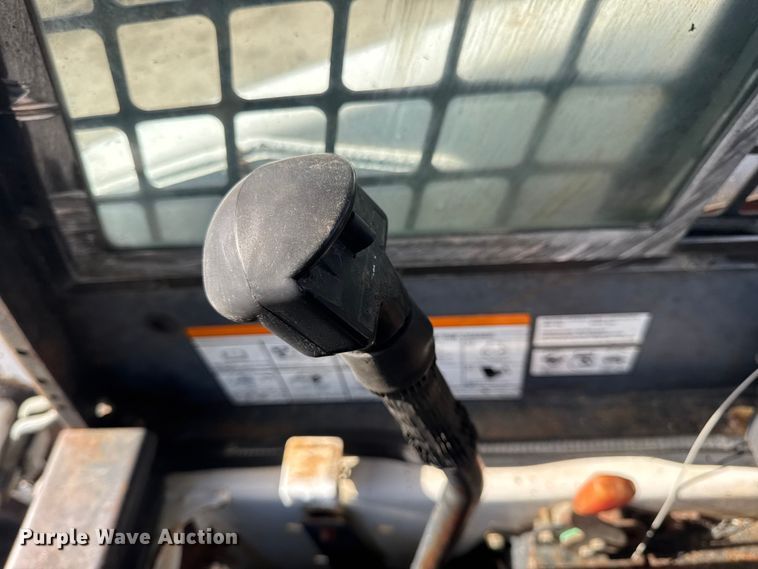 image for item EN0696 1997 Bobcat 763 skid steer loader