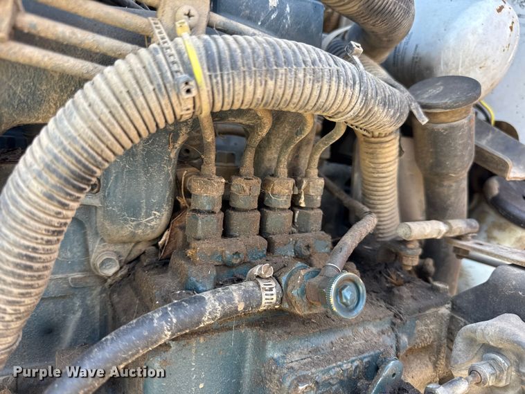 image for item EN0696 1997 Bobcat 763 skid steer loader