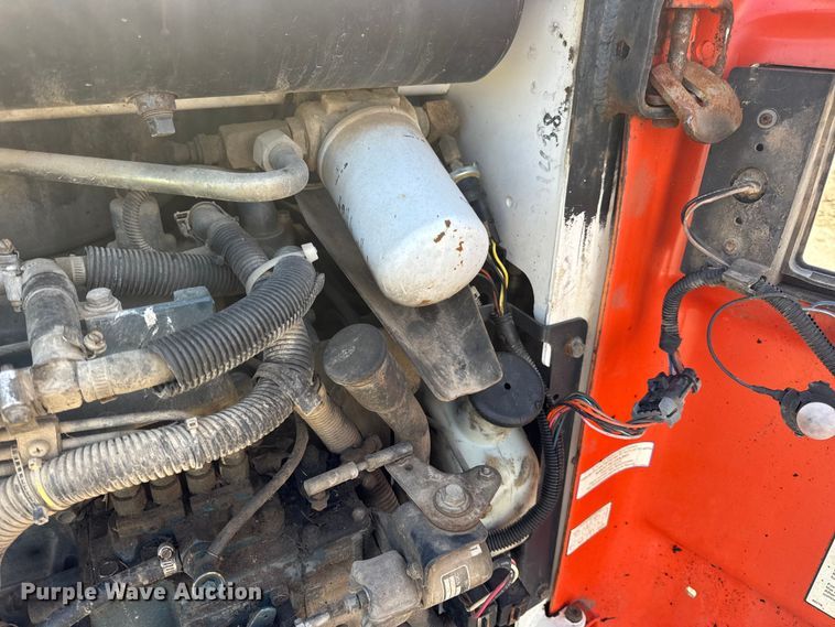 image for item EN0696 1997 Bobcat 763 skid steer loader