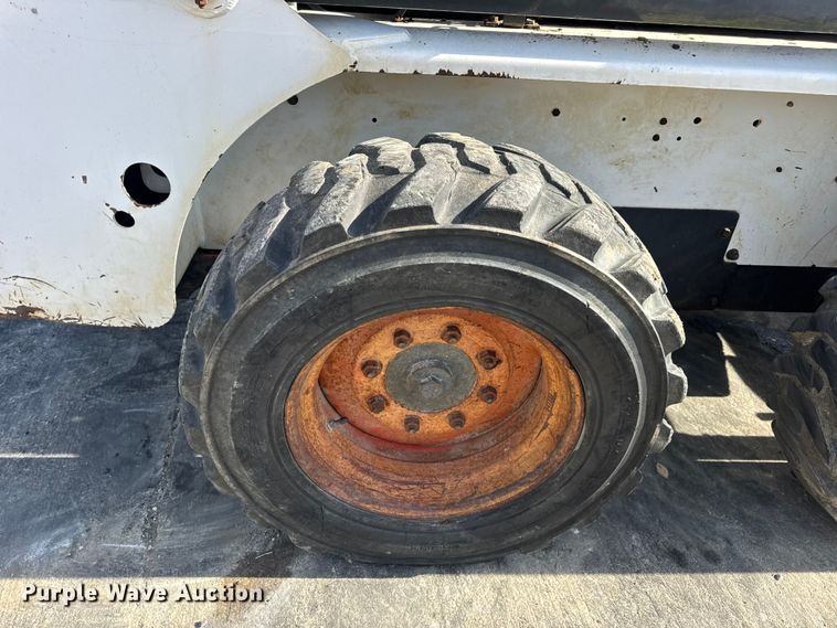 image for item EN0696 1997 Bobcat 763 skid steer loader