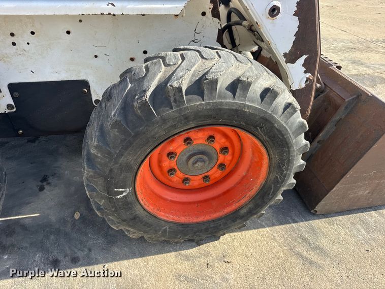 image for item EN0696 1997 Bobcat 763 skid steer loader