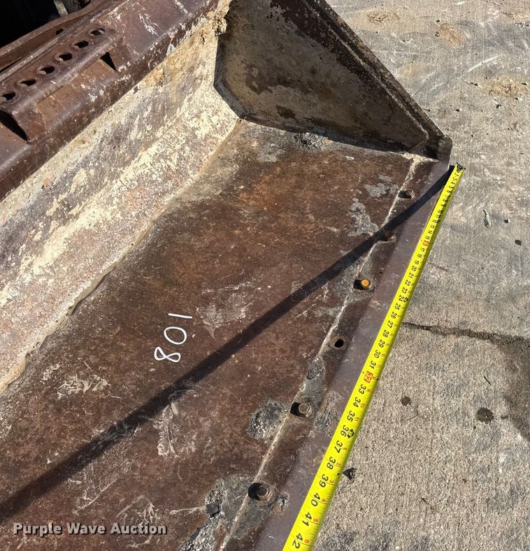 image for item EN0697 1993 Bobcat 753 skid steer loader