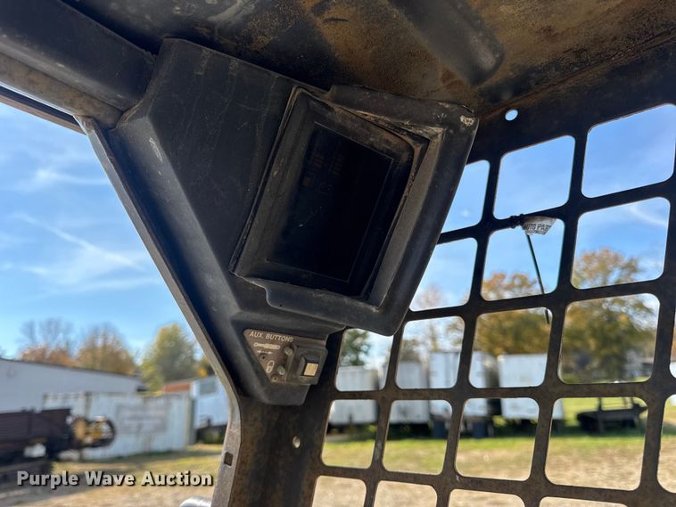 image for item EN0697 1993 Bobcat 753 skid steer loader