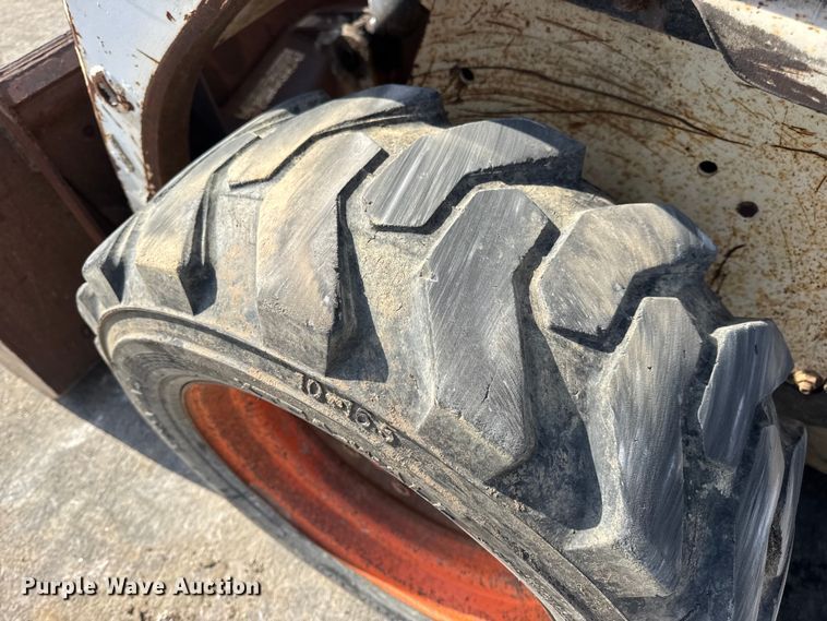 image for item EN0697 1993 Bobcat 753 skid steer loader