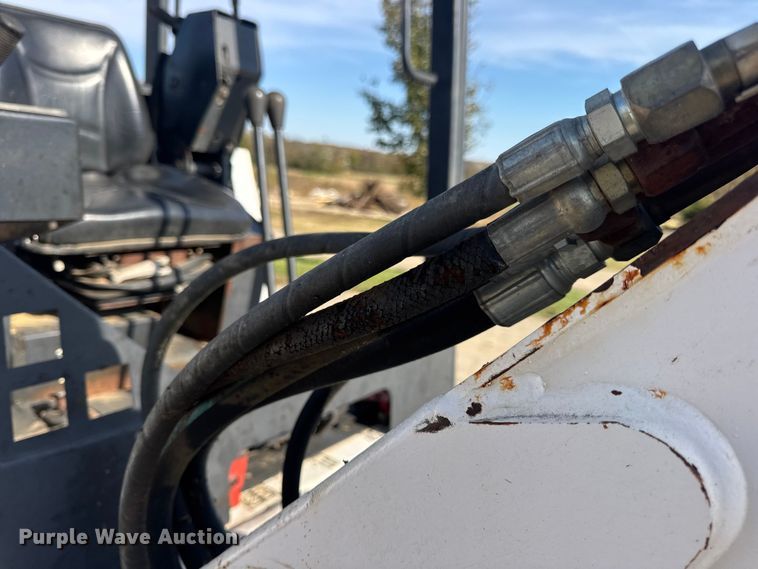 image for item EN0698 1995 Bobcat 331 mini excavator