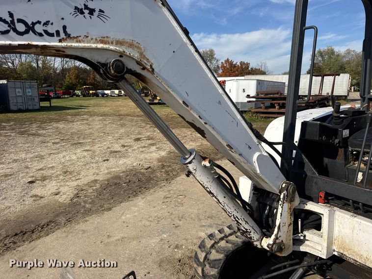 image for item EN0698 1995 Bobcat 331 mini excavator