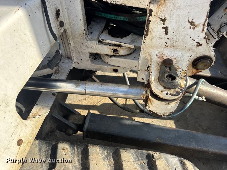 image for item EN0698 1995 Bobcat 331 mini excavator