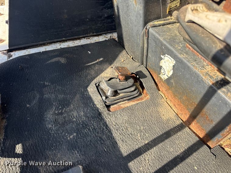 image for item EN0698 1995 Bobcat 331 mini excavator