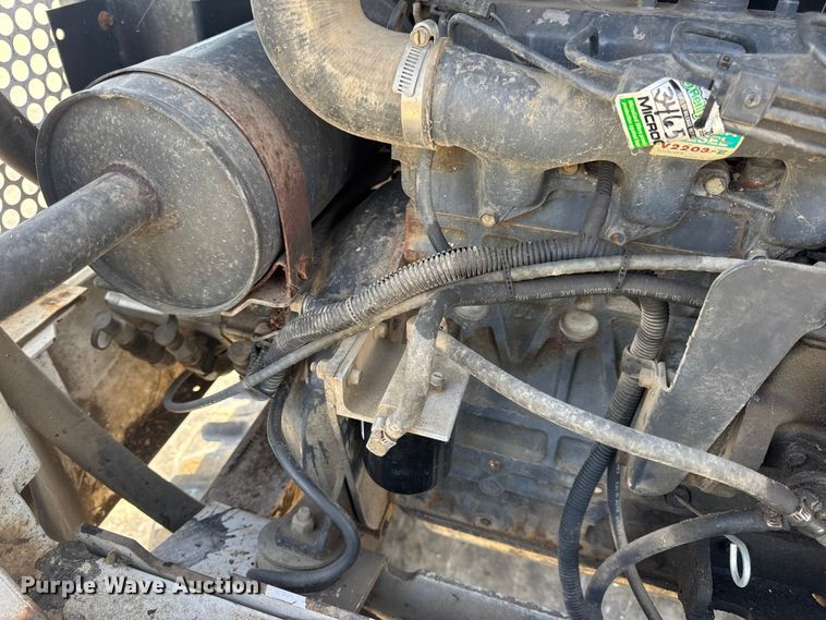 image for item EN0698 1995 Bobcat 331 mini excavator