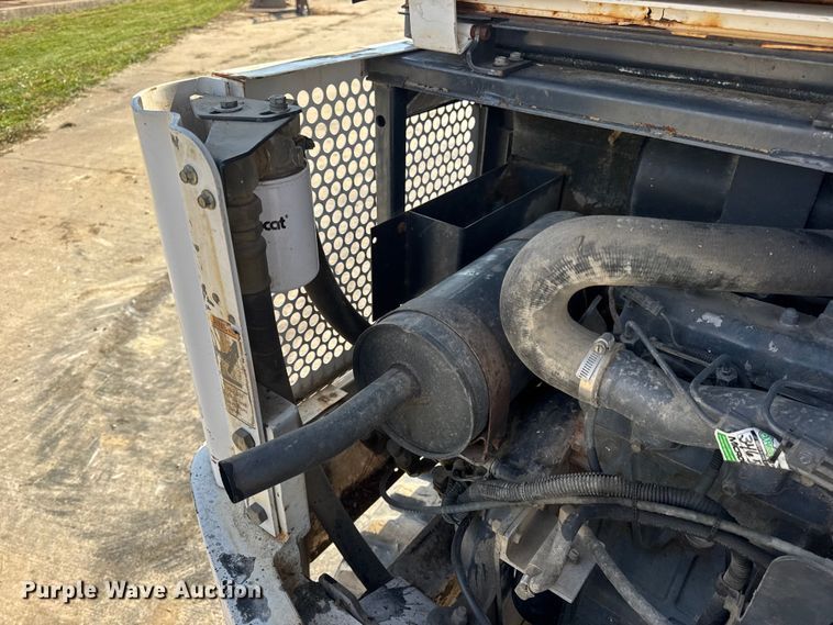 image for item EN0698 1995 Bobcat 331 mini excavator