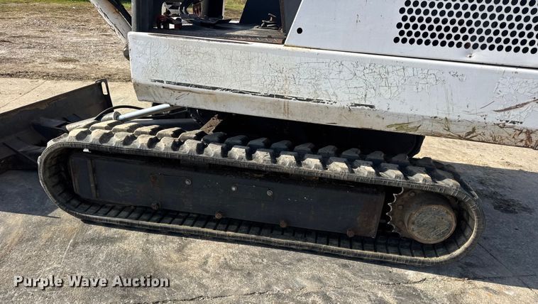 image for item EN0698 1995 Bobcat 331 mini excavator