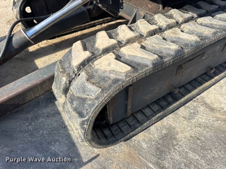 image for item EN0698 1995 Bobcat 331 mini excavator