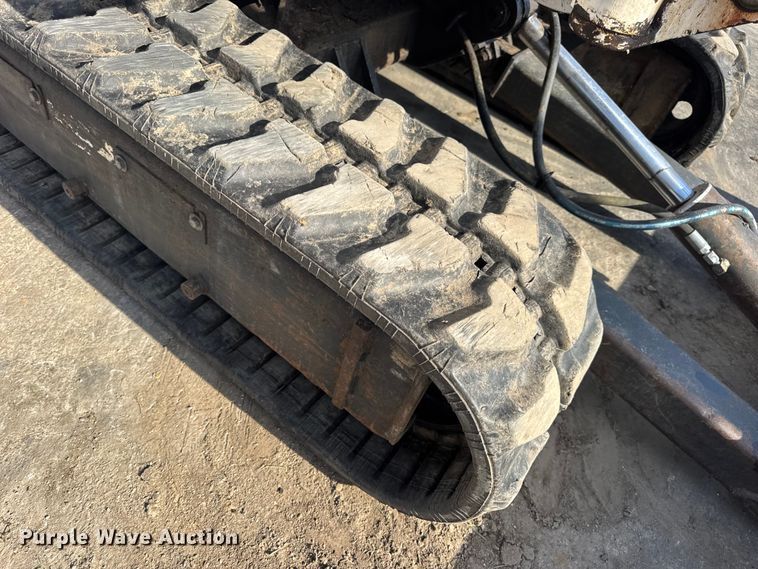 image for item EN0698 1995 Bobcat 331 mini excavator