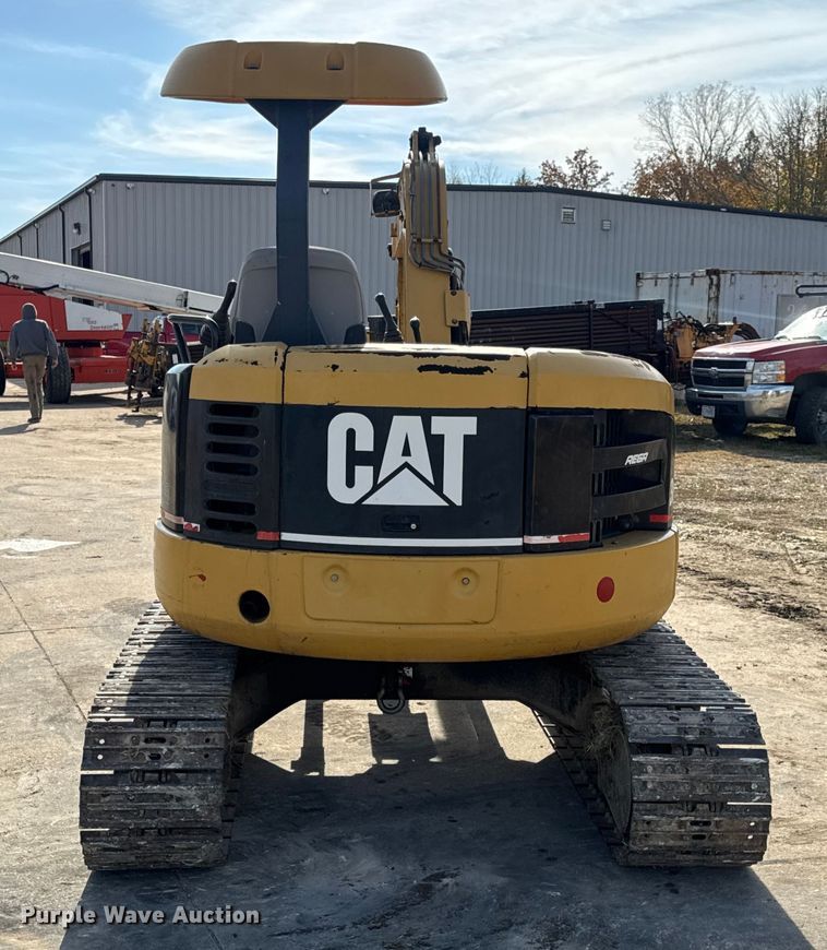 image for item EN0699 2002 Caterpillar 305 CR mini excavator