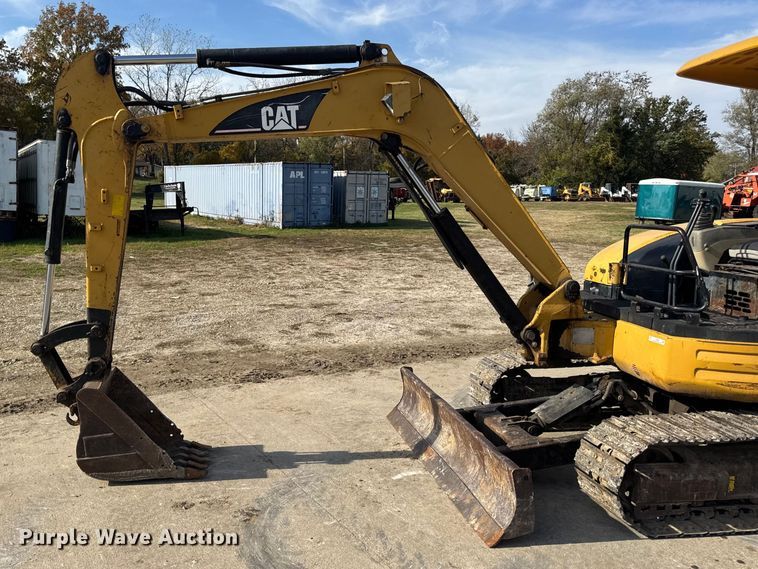 image for item EN0699 2002 Caterpillar 305 CR mini excavator