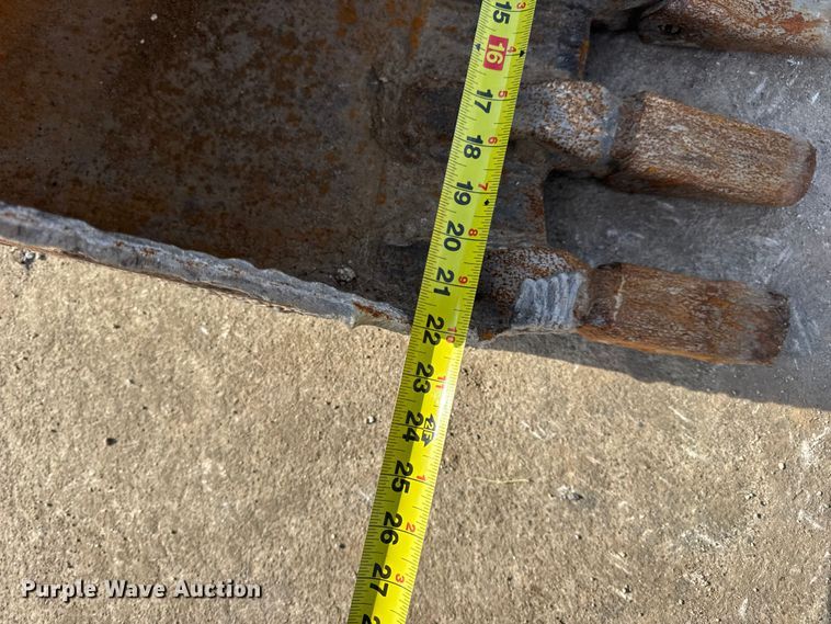 image for item EN0699 2002 Caterpillar 305 CR mini excavator