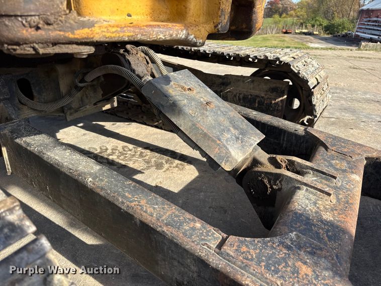 image for item EN0699 2002 Caterpillar 305 CR mini excavator