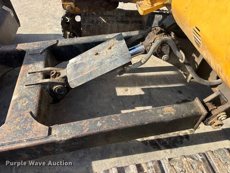 image for item EN0699 2002 Caterpillar 305 CR mini excavator