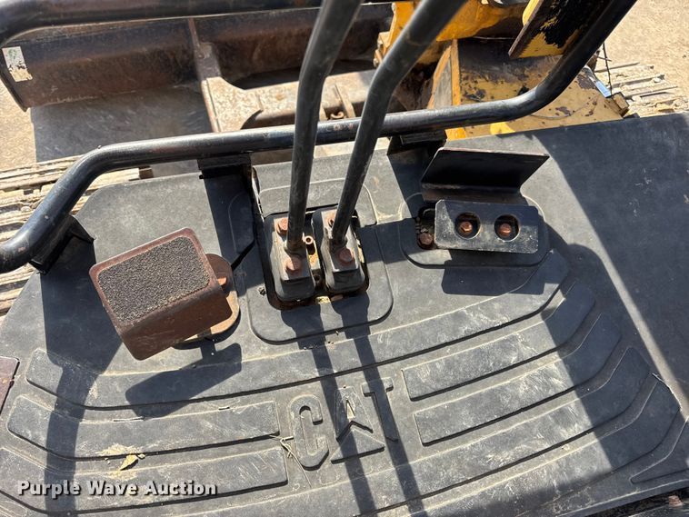 image for item EN0699 2002 Caterpillar 305 CR mini excavator