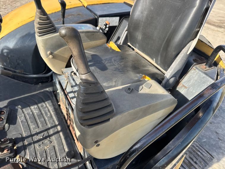 image for item EN0699 2002 Caterpillar 305 CR mini excavator