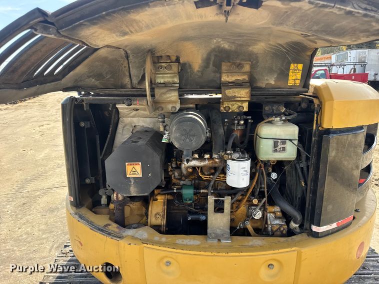 image for item EN0699 2002 Caterpillar 305 CR mini excavator