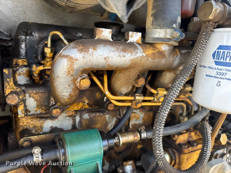 image for item EN0699 2002 Caterpillar 305 CR mini excavator